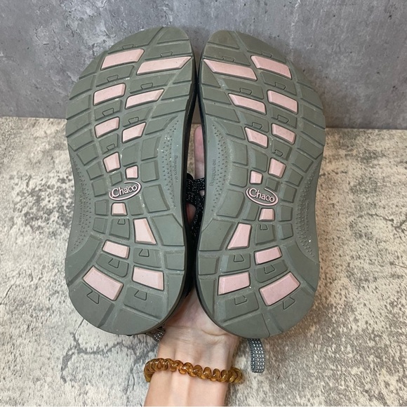 Chaco Black/White Waterproof Sandals KIds sz 2 - Picture 6 of 6